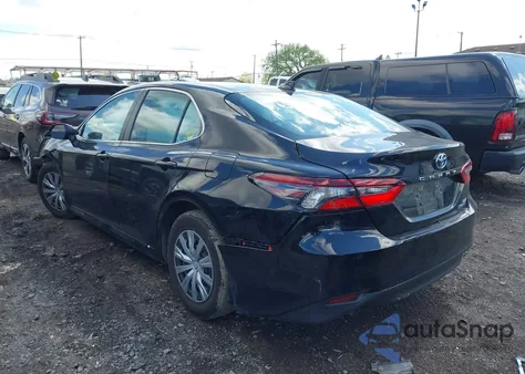2023 Toyota Camry Le Hybrid z USA, uszkodzony, nr VIN 4T1C31AK9PU609208